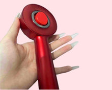 Cargar imagen en el visor de la galería, Peine eléctrico con masajeador y aplicador de aceite.